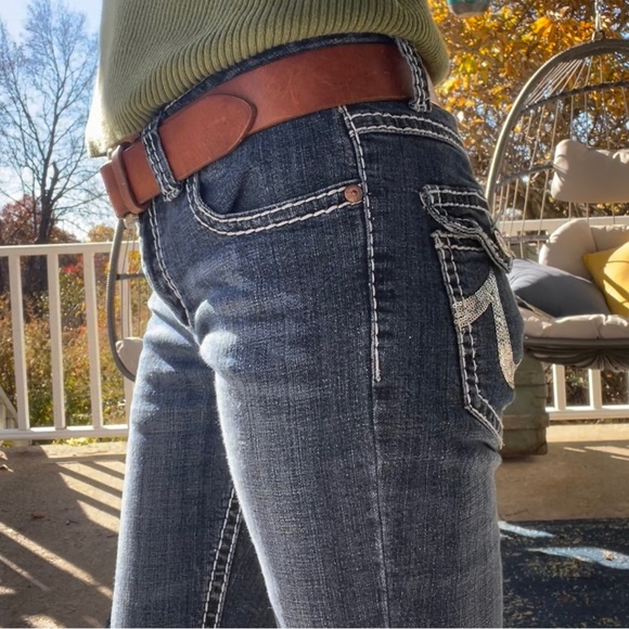 Julie True Religion Straight Leg Jeans - Picture 12 of 17